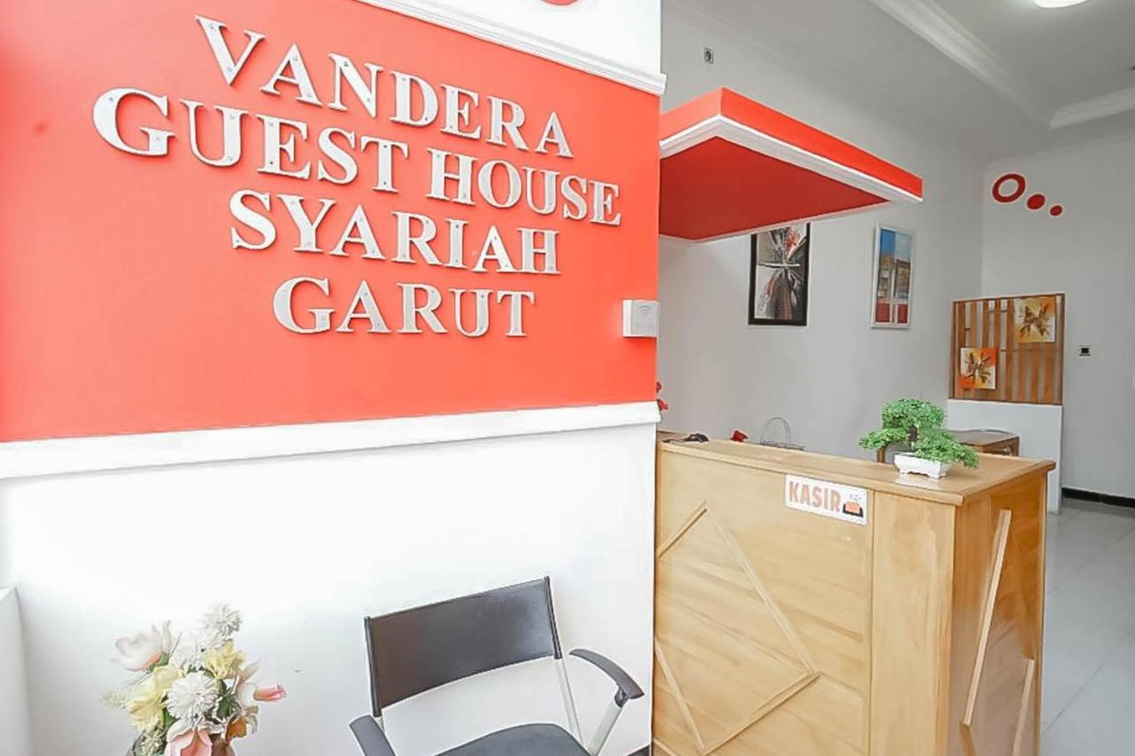 Wisma Vandera Syariah Garut Mitra Reddoorz Esterno foto